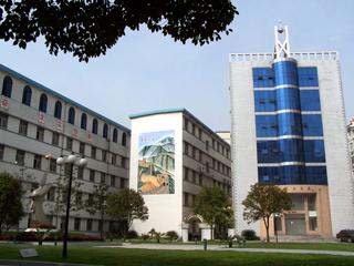 东宝区文峰中学校园风光 钟祥市